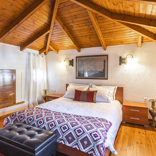 Ξενοδοχείο στην Αράχωβα Παρνασσό