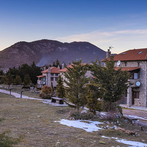Διακοπές - Ξενοδοχείο στην Αράχωβα - Παρνασσό