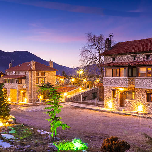 Διακοπές - Ξενοδοχείο στην Αράχωβα - Παρνασσό