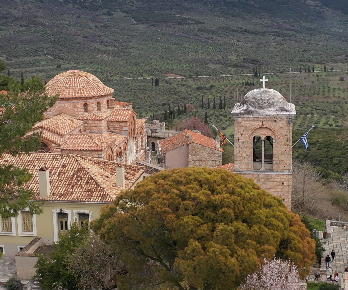 Μονής Οσίου Λουκά ξενοδοχείο στην Αράχωβα